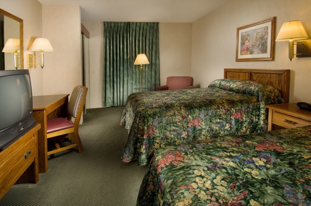 Wingate By Wyndham St Louis-Fenton Route 66 Hotel Exterior photo